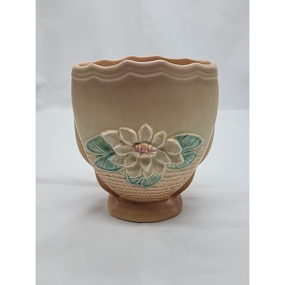 HULL  ART POTTERY WATER LILY WALNUT APRICOT VASE L6 6 1/2"  Made In USA